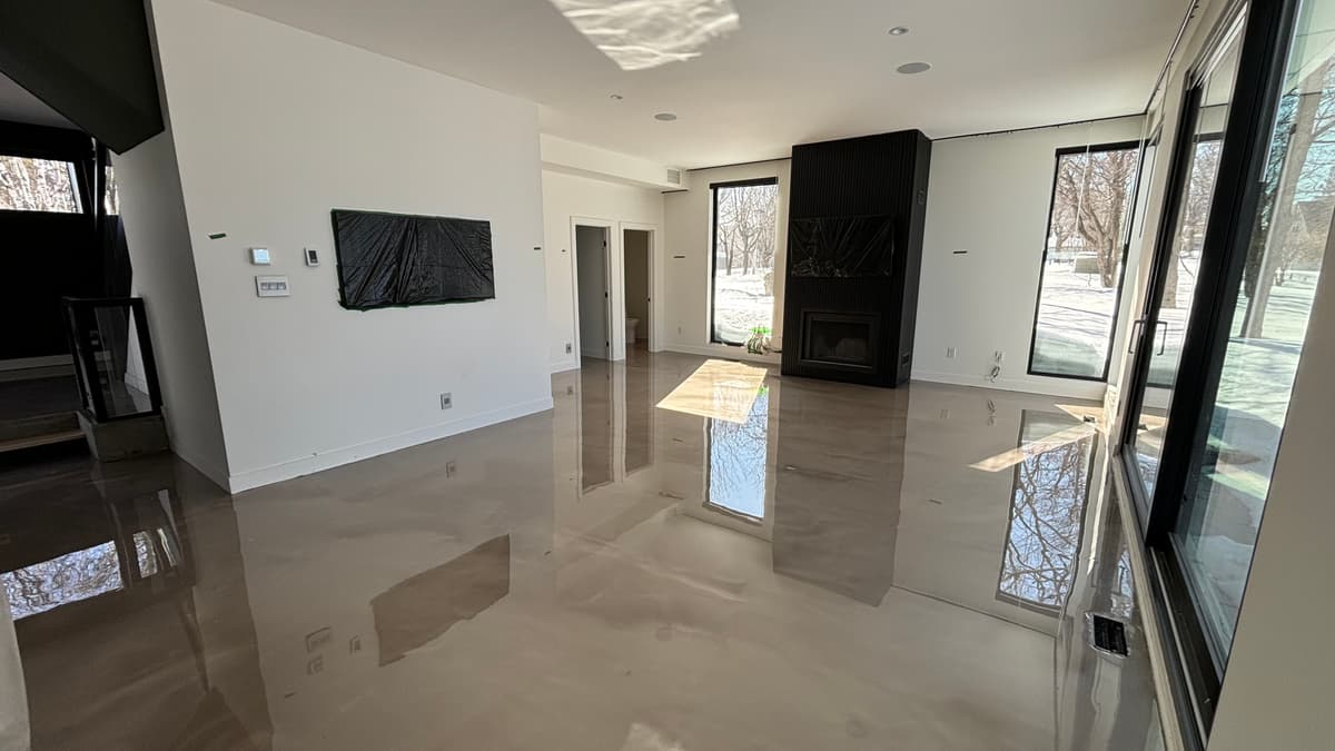 Planchers en époxy métallisé